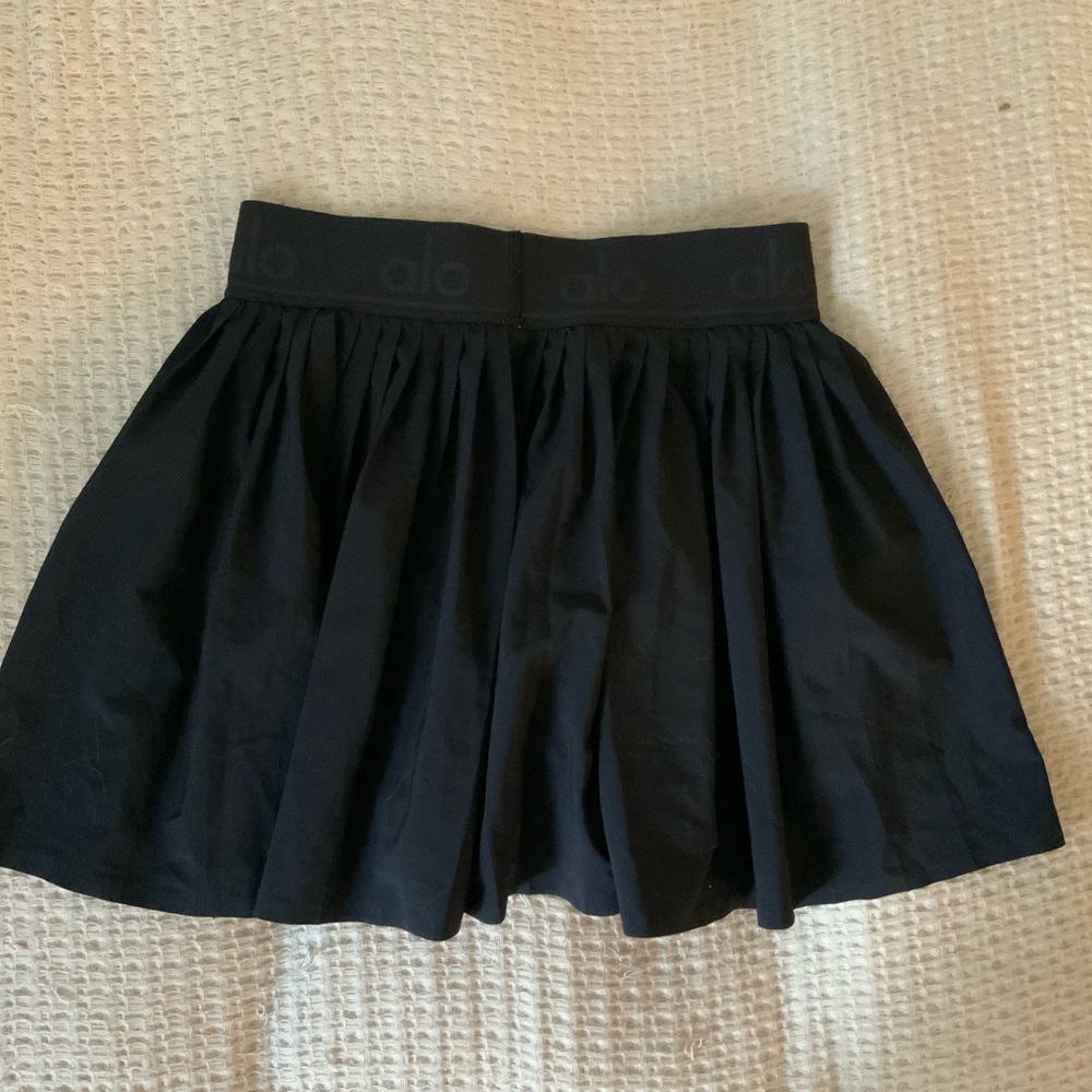 Alo Yoga Aces Black Pleated Tennis Skirt Skort Built In Shorts Size XS - Picture 3 of 6